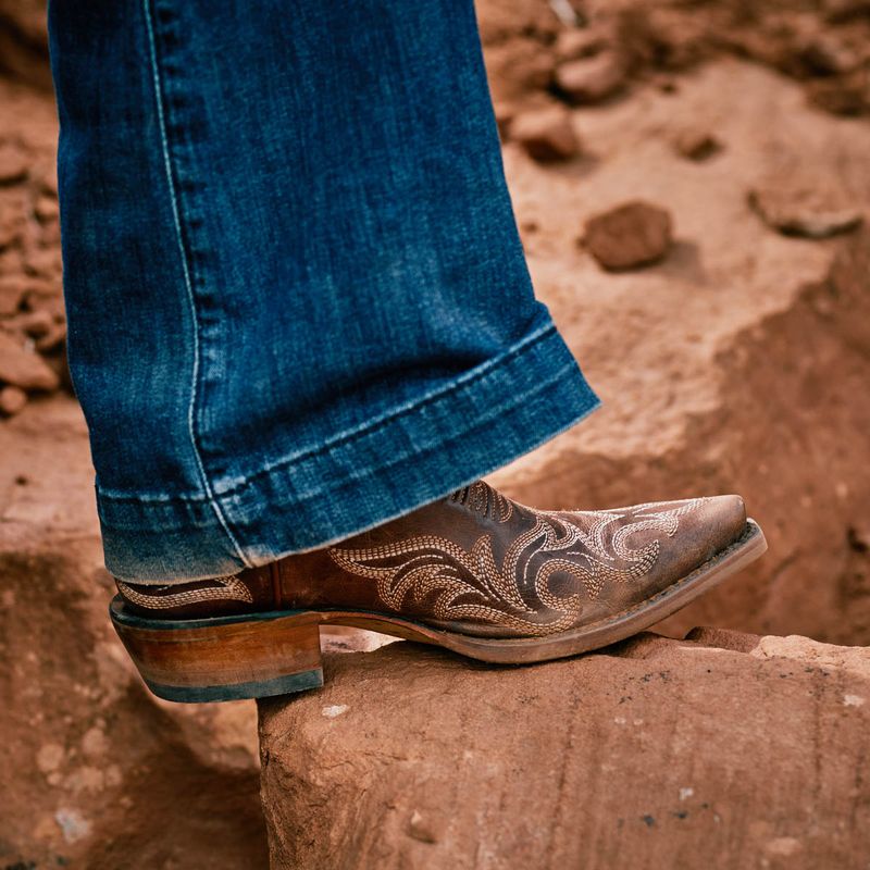 Ariat Hazen Cowgirl Boots