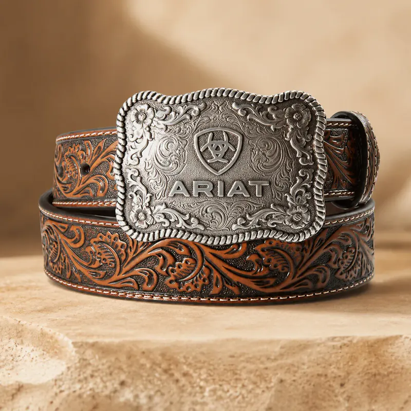 Westernbelte Herre – Brunt Skinn med Cowboyspenne